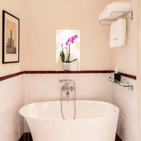 Hotel Palazzo Tiglio - A Small Luxury Of The World