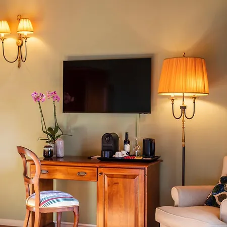 Palazzo Tiglio - A Small Luxury Of The World *