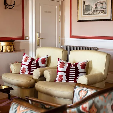 Hotel Palazzo Tiglio - A Small Luxury Of The World